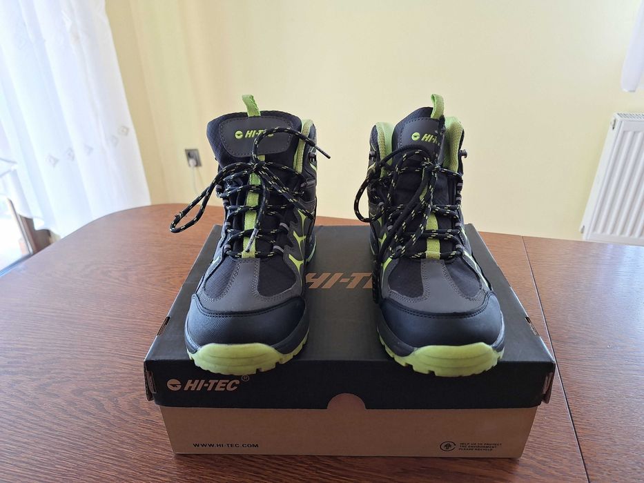 Czarne Chłopięce Buty Zimowe Hi-Tec - rozmiar 37