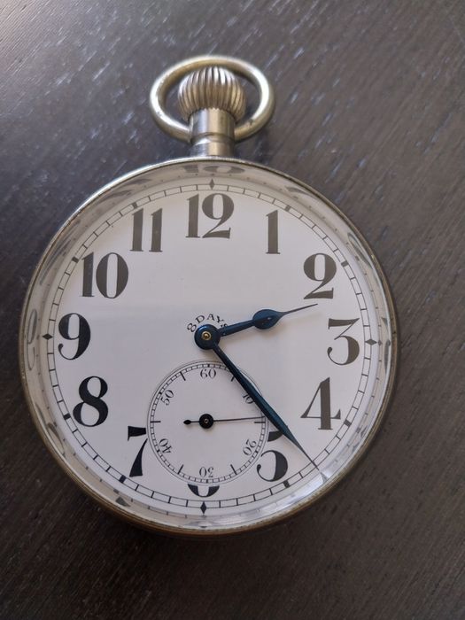 Relogio  8 dias excelente