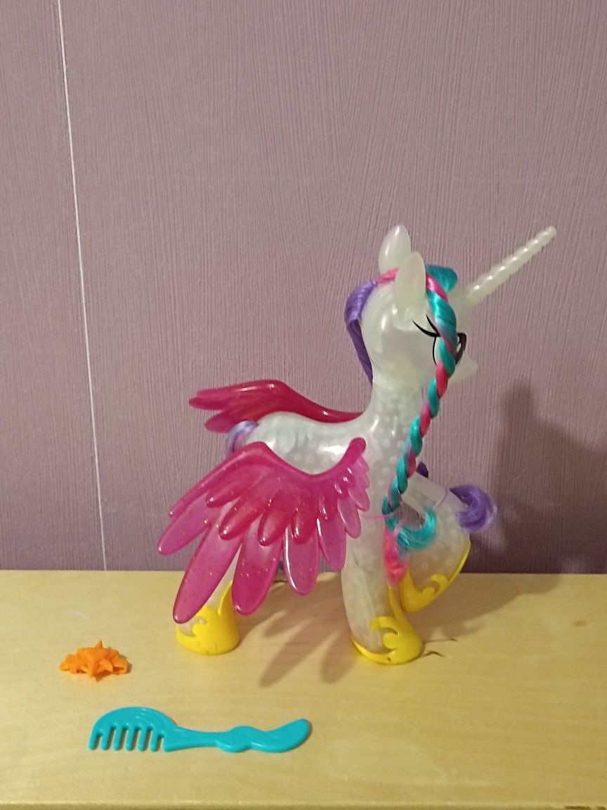 My Little Pony Princess Celestia duża świeci G4 Hasbro figurka MLP