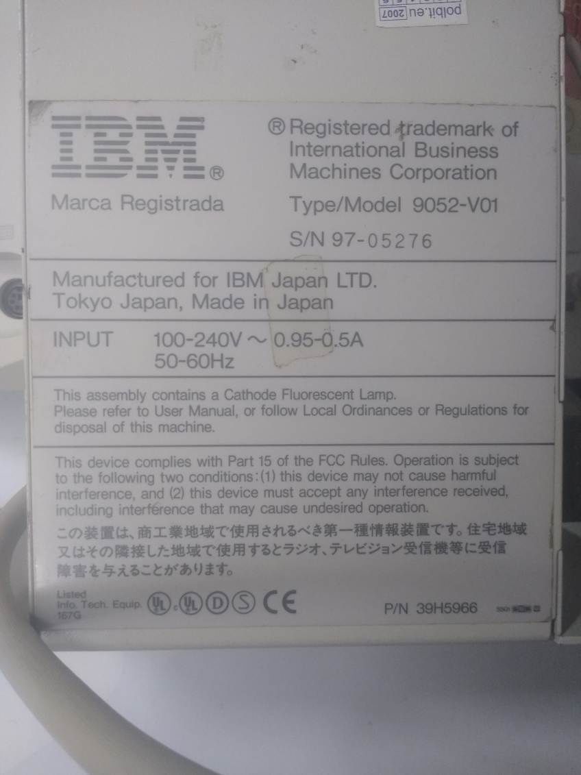 Stary Monitor IBM 9052-V01