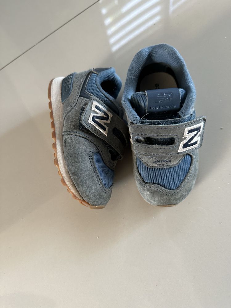 Buciki new balance 21,5