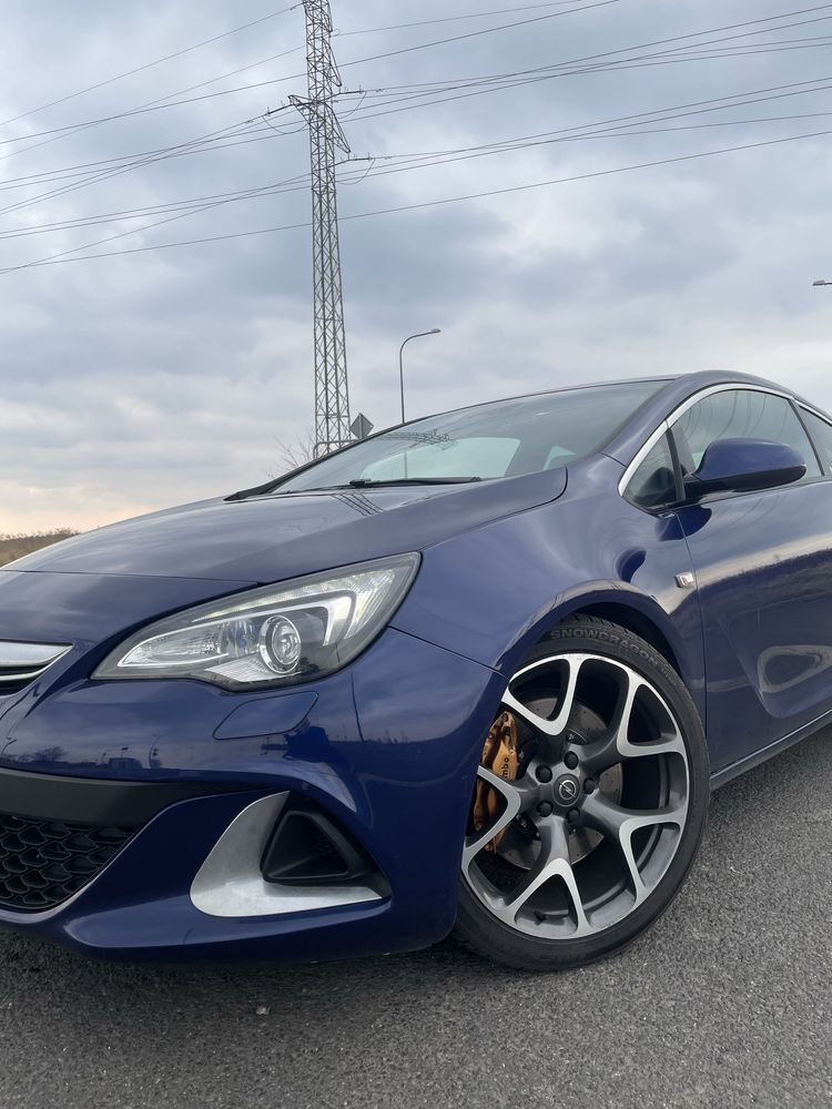 Opel Astra J OPC 2.0 T 280km