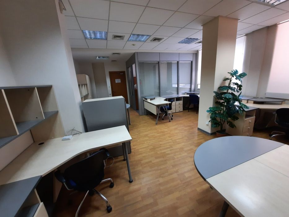 Сдам с меб свой офис 60м2 1эт ЖК Парковый,Староказацкая,54,парк Глобы