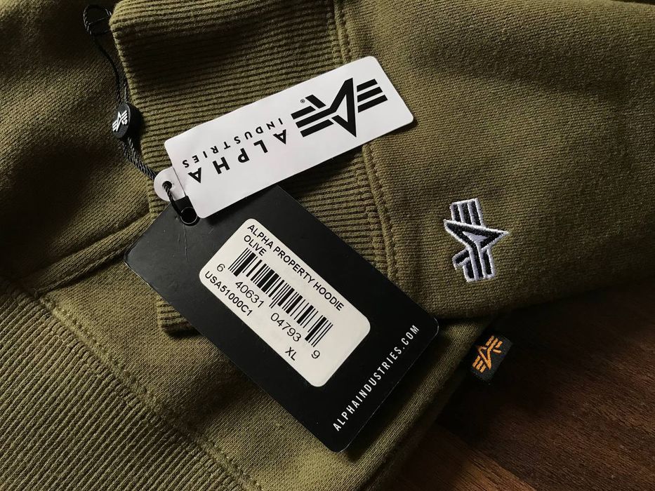 Alpha Industries (S)