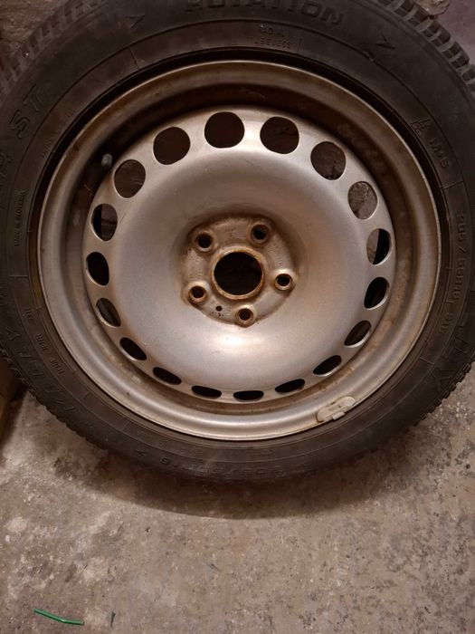 Felgi stalowe z zimówkami