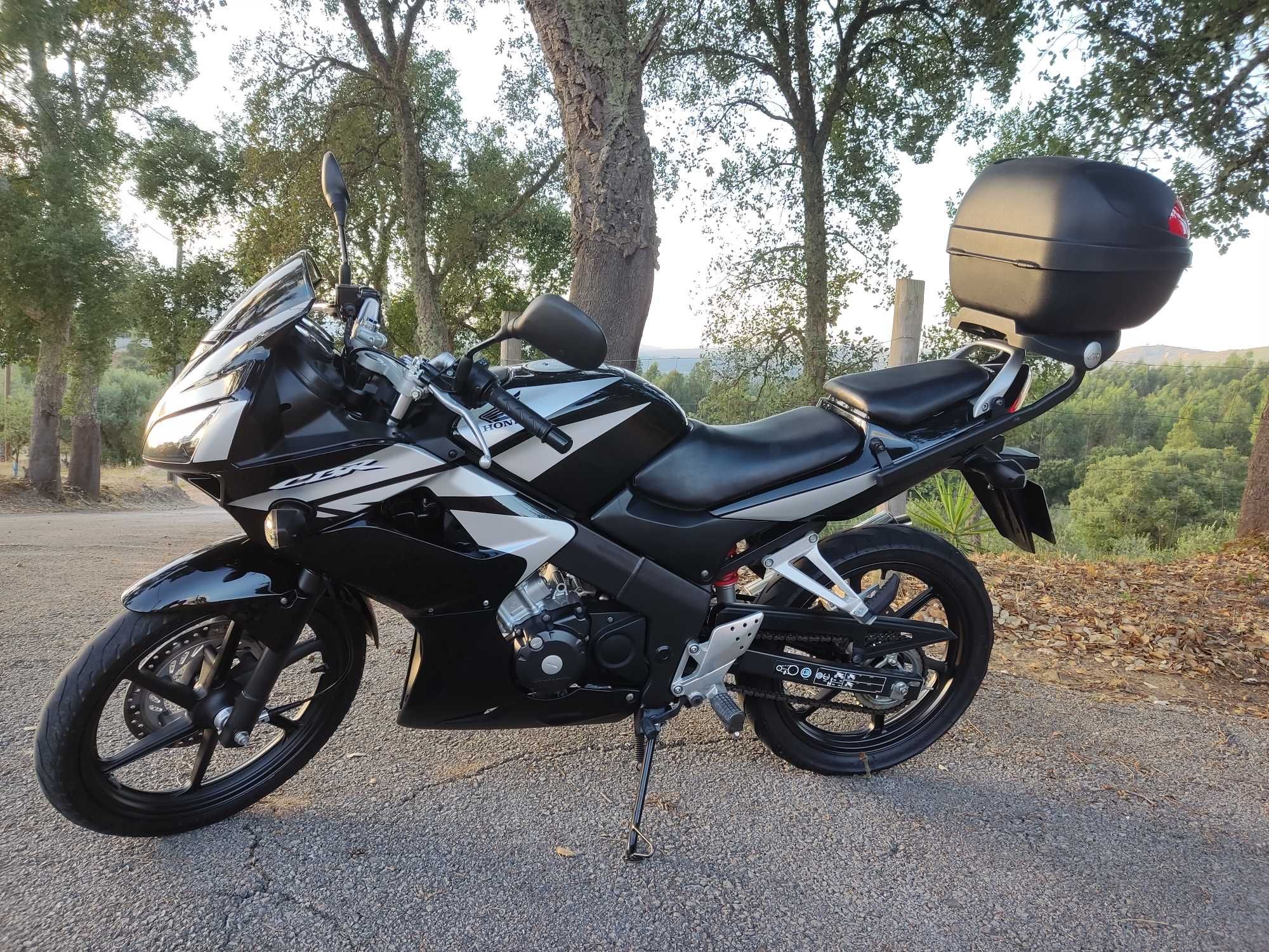 Honda Cbr 125, muito bom estado