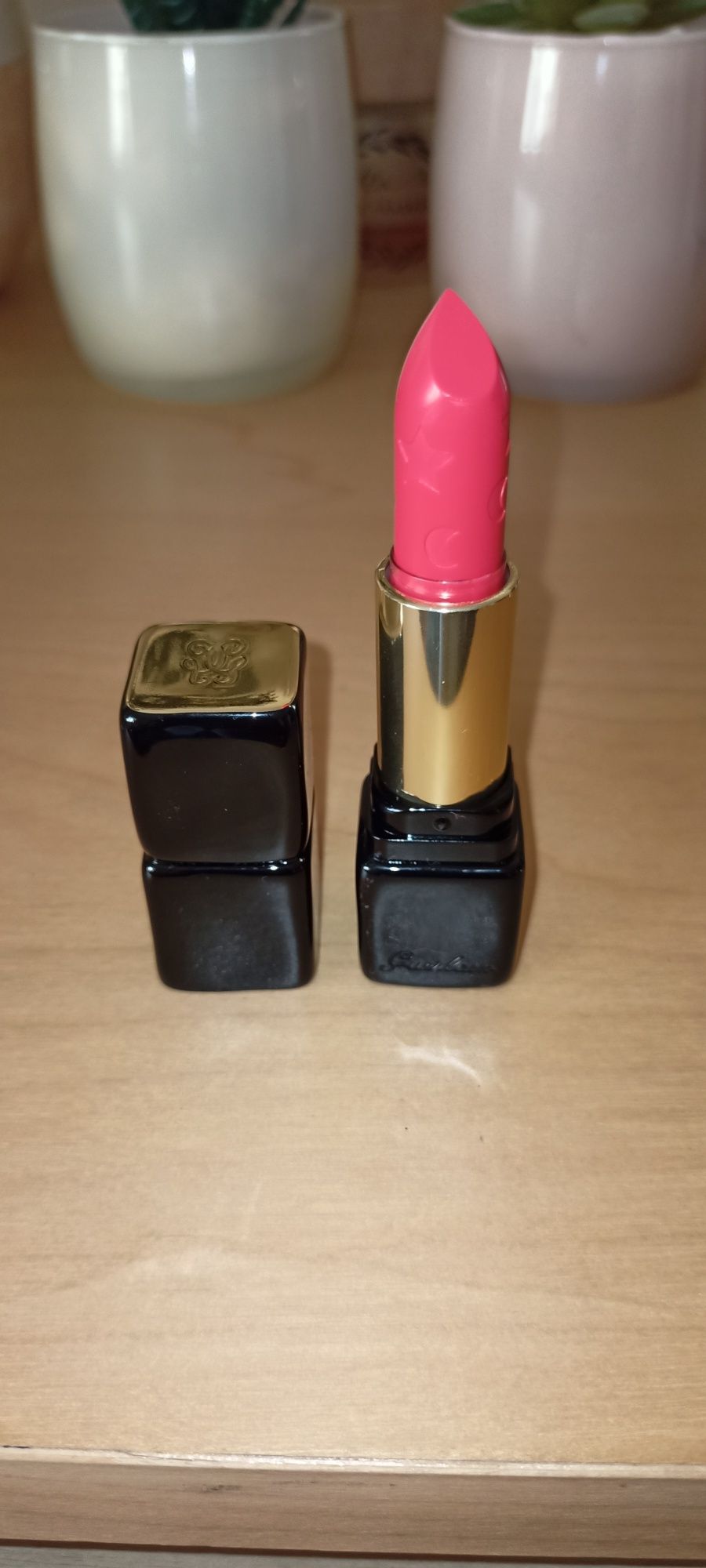 Batom Guerlain Kiss Kiss