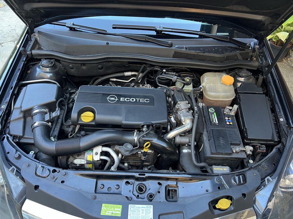Opel Astra GTC 1.7 sport van 125cv