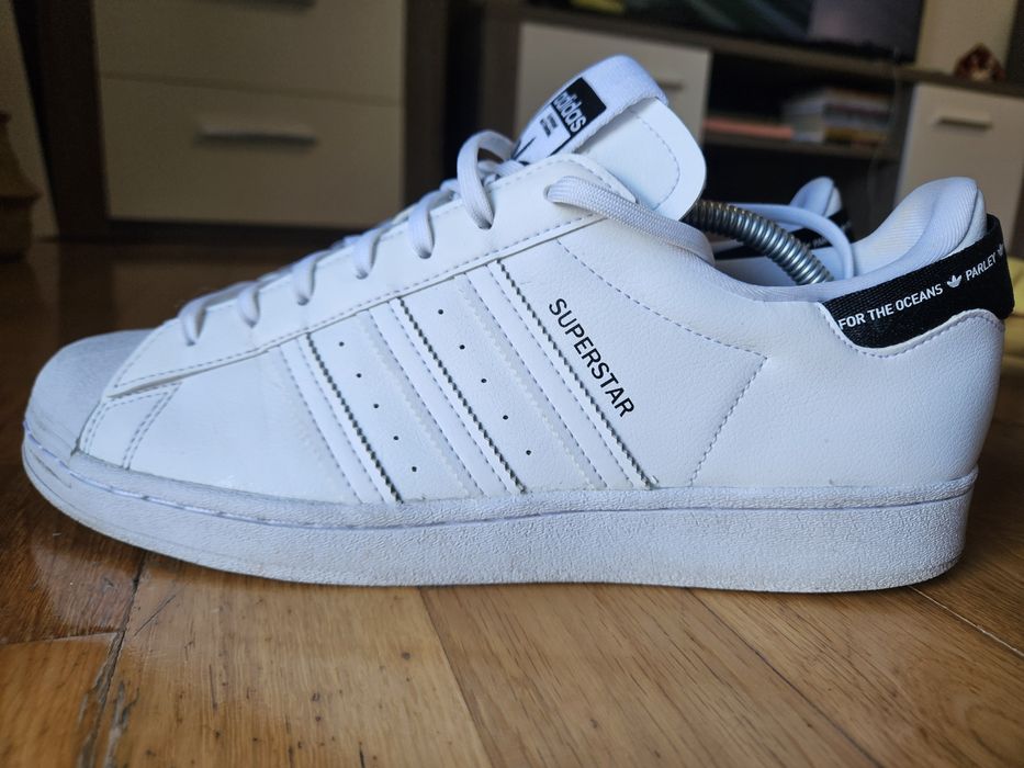 Adidas superstar parley 44 2/3