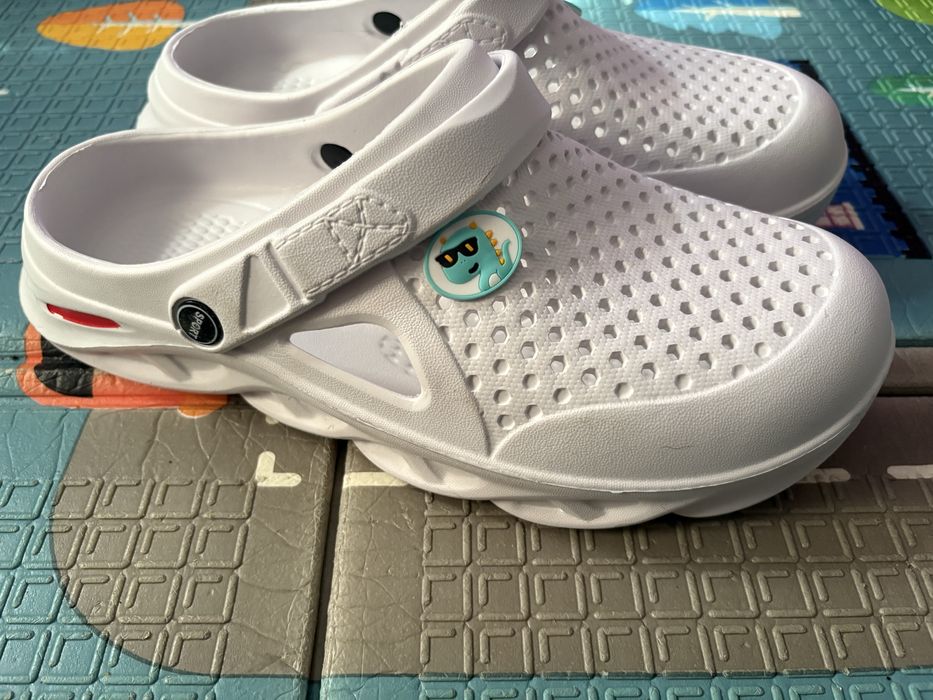 Klapki biale nowe rozmiar 46 45