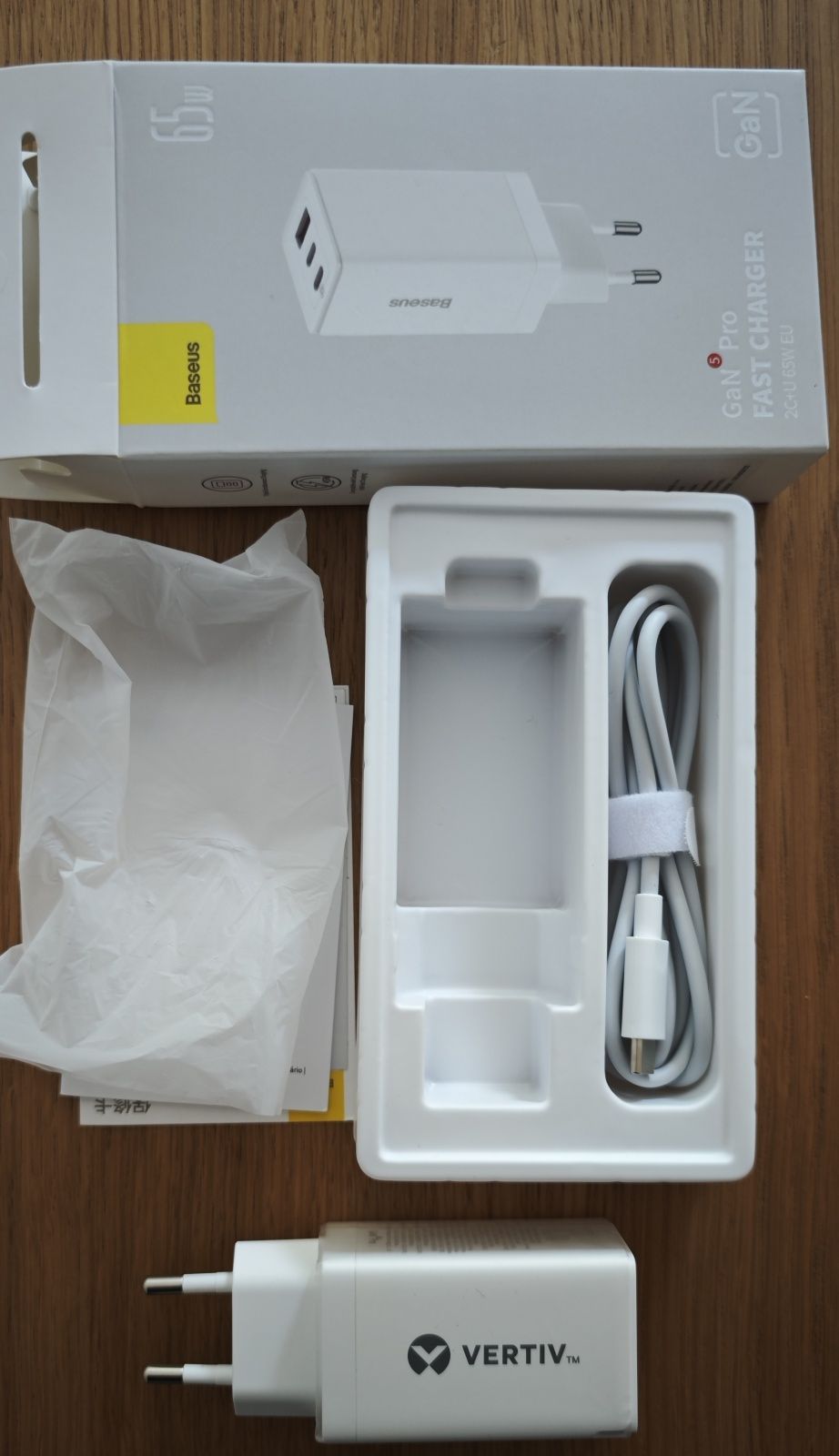 Ładowarka Baseus GaN5 pro 65W Biała + Kabel USB-C 1m + gratis - Nowa!!
