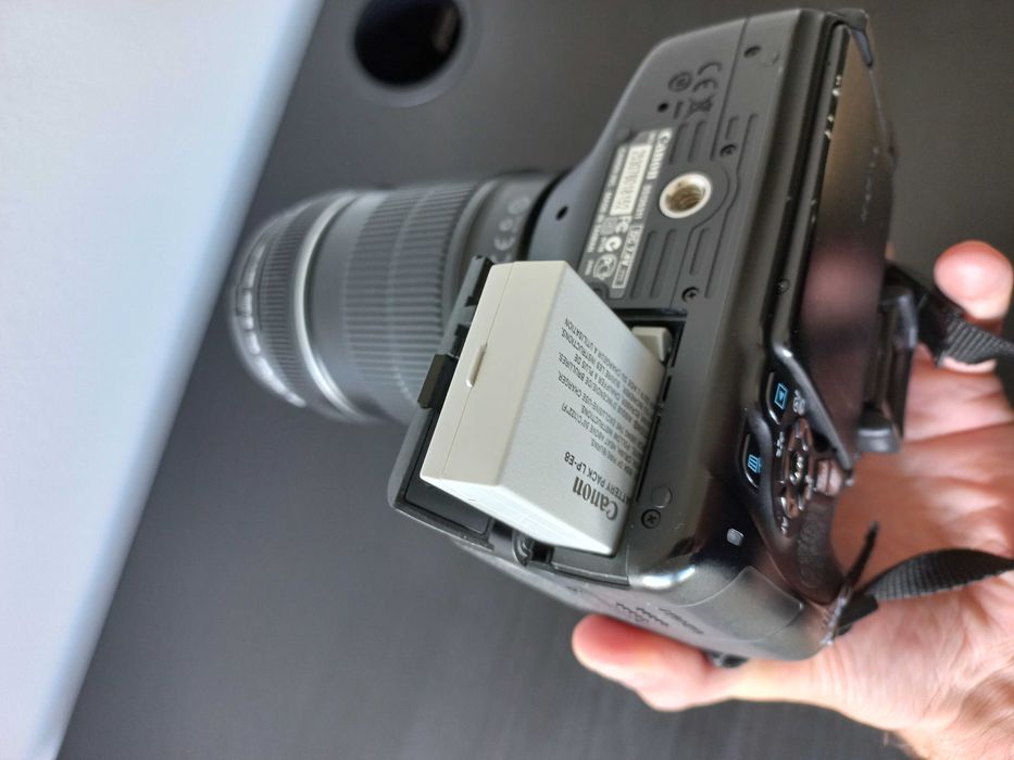 Canon EOS 600D 18-135mm + Acessórios