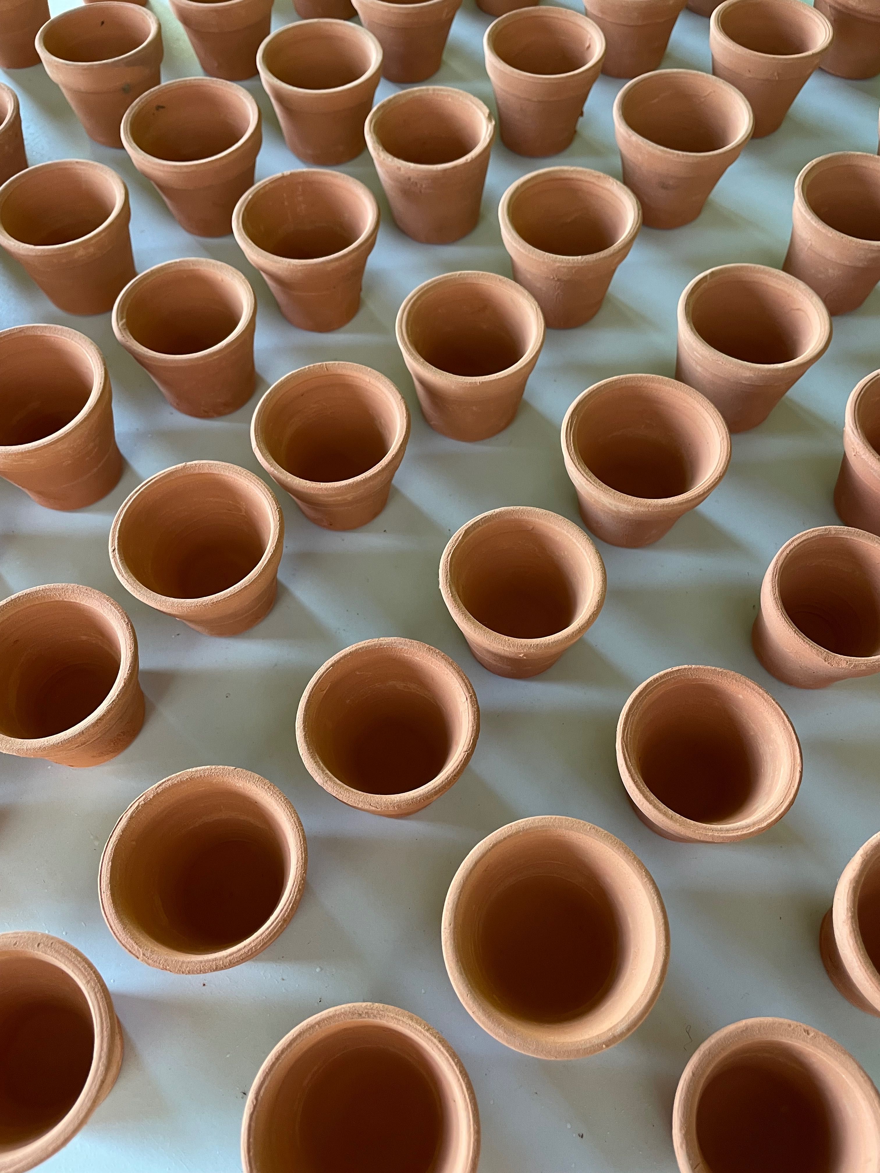 Vasos em miniatura