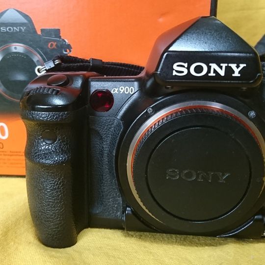 aparat fotograficzny Sony alpha 900 body z gripem, pełnoklatkowy