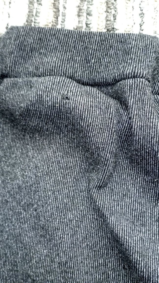 Legginsy stalowe srebrne lampasy prążkowany materiał gumka w pasie