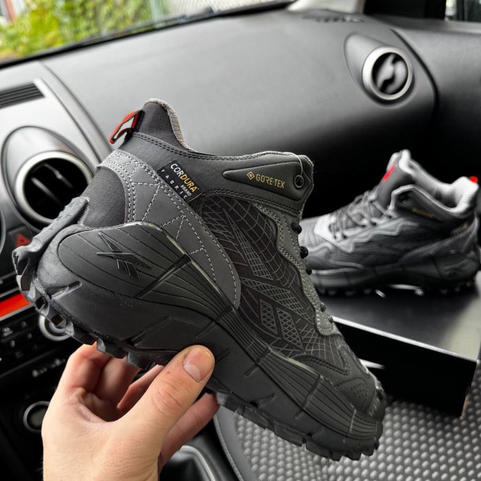 Чоловічі зимові кросівки Reebok Zig Kinetica black Gore Tex Хутро