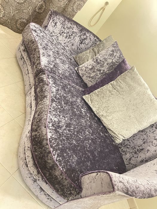 Sofá vitage , confeccionado na ingleterra.