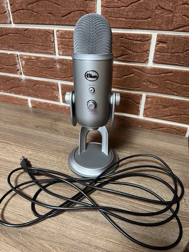 Мікрофон студійний Blue Yeti