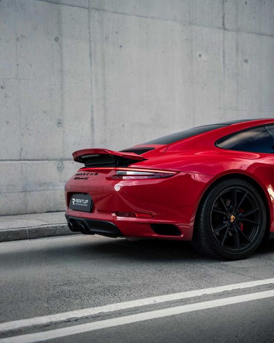 Wynajem PORSCHE 911 Carrera 4s, Audi RS3 2023, GOLF 7.5R, A45s AMG, M3