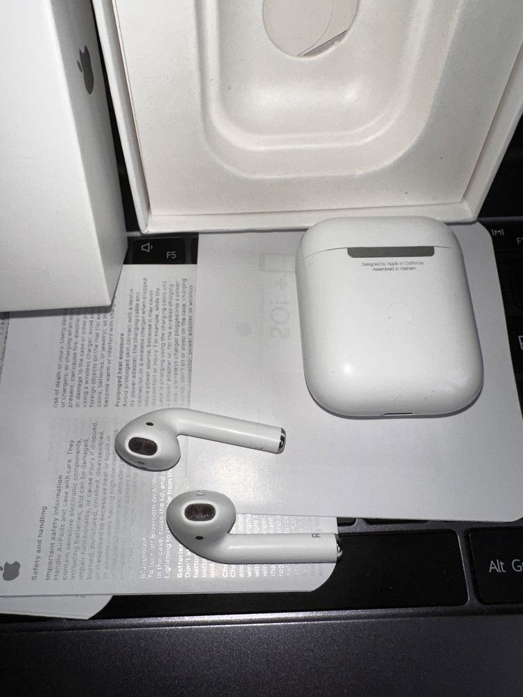 Bezprzewodowe sluchawki AirPods 2