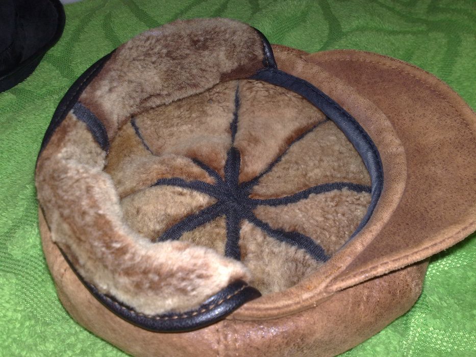 Продам шляпку из натуральной кожи