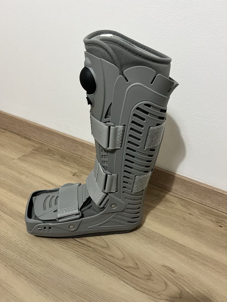 Bota proteçao. CAT Walker