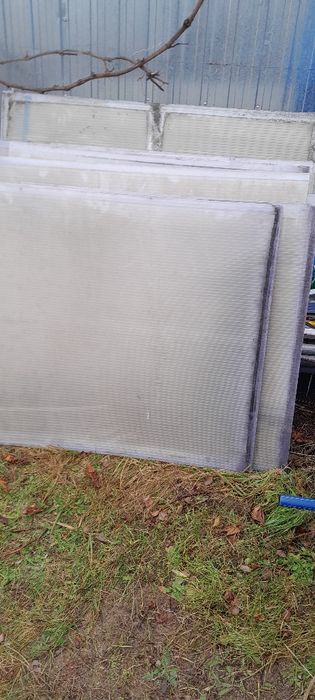 Poliwęglan z demontażu