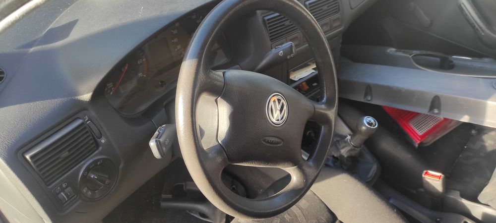 golf IV konsola,poduszki