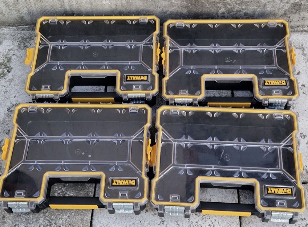 Skrzynki DeWalt 4 szt zestaw bdb