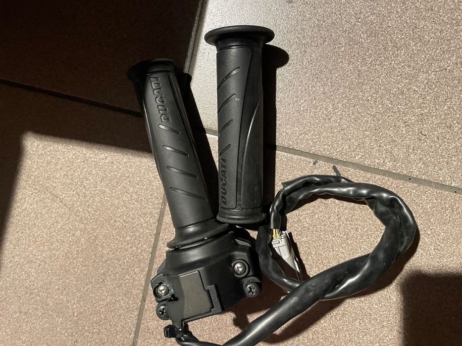 rolgaz manetki ducati panigale v4 diavel stretfighter rolgaz manetki