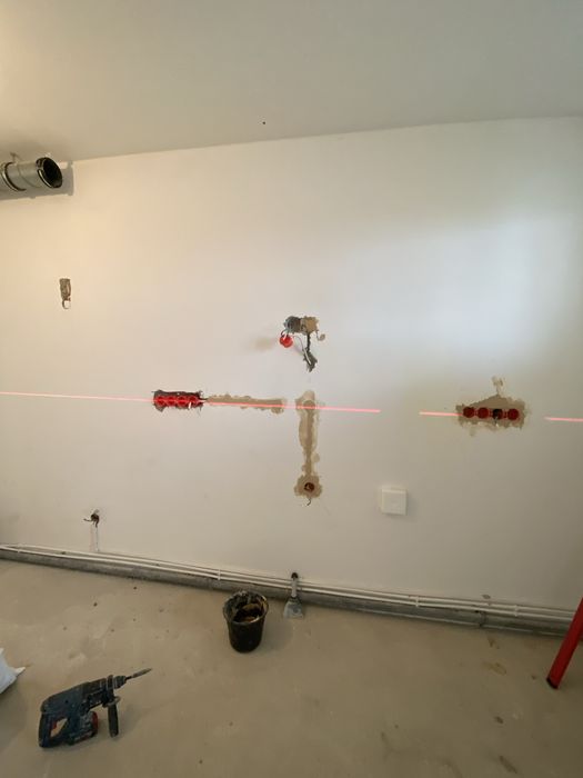 Usługi elektryczne- poprawki, montaże, Uprawnienia do 1 kV