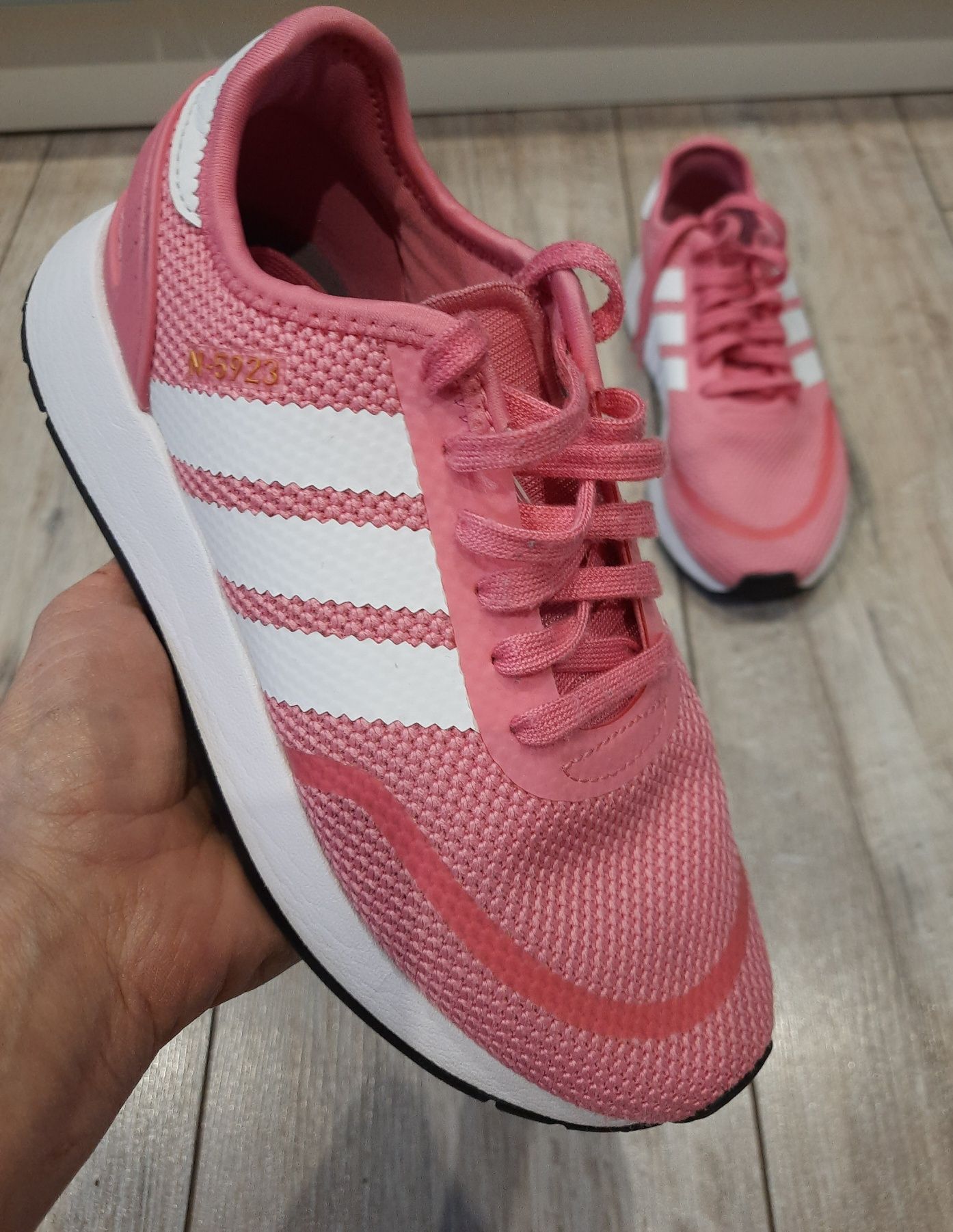 Кроссовки фирмы "Adidas ", 36 размер