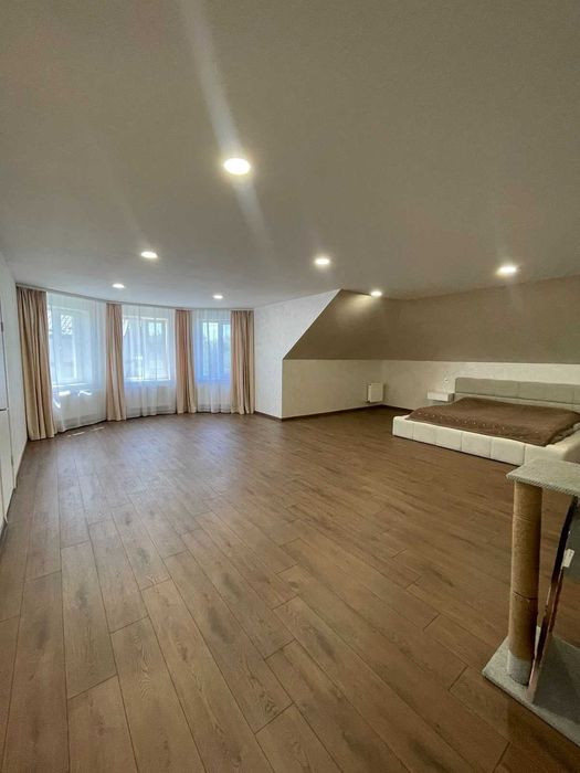 Сучасний будинок з купою переваг для щасливого життя вашої родини