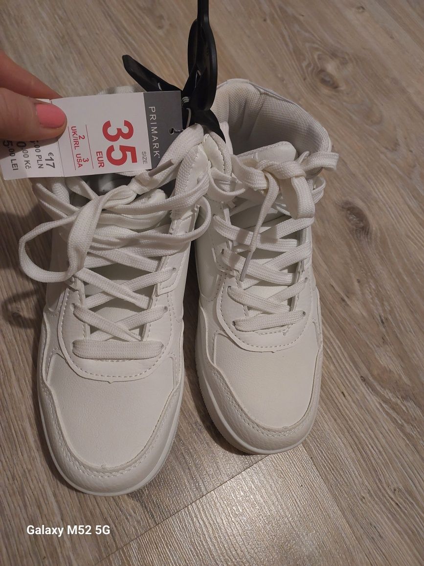 Primark buty chłopięce r. 35