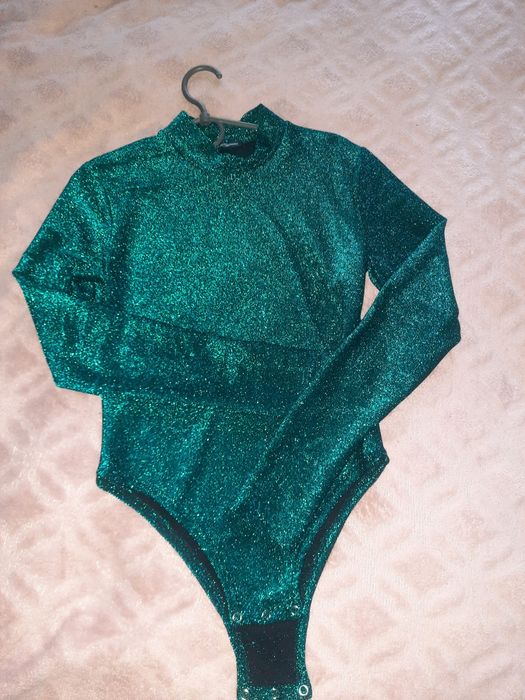 Боді смарагдового кольору