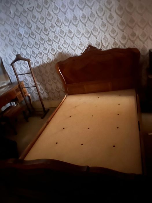 Cama casal com cochão 40€ retirar no local