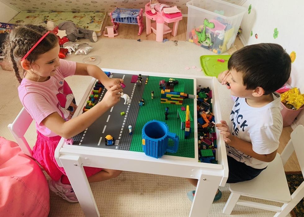 Розвиваючий дитячий столик ЛЕГО Lego пісочниця меблі конструктор