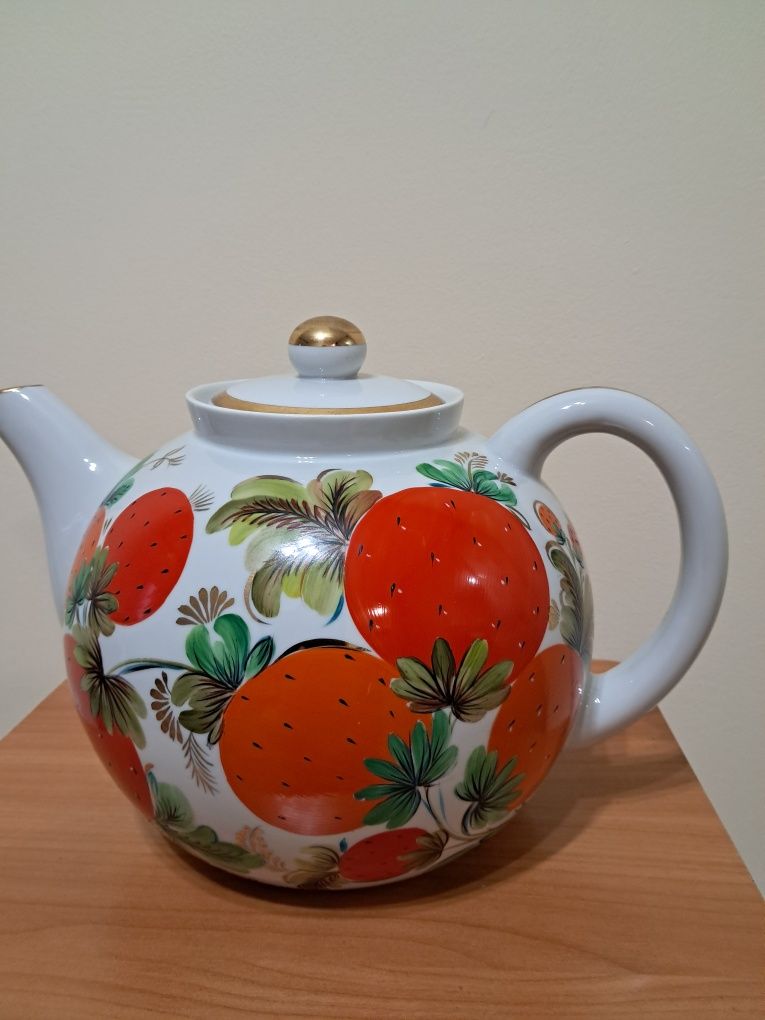 Фарфорові чайники