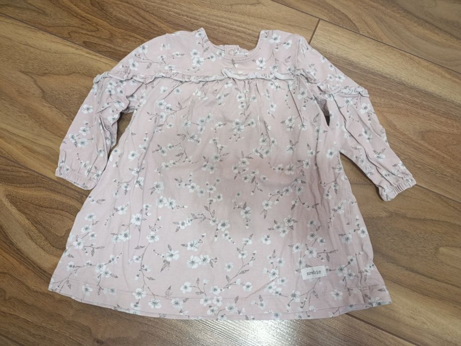 Sukienka Newbie 80