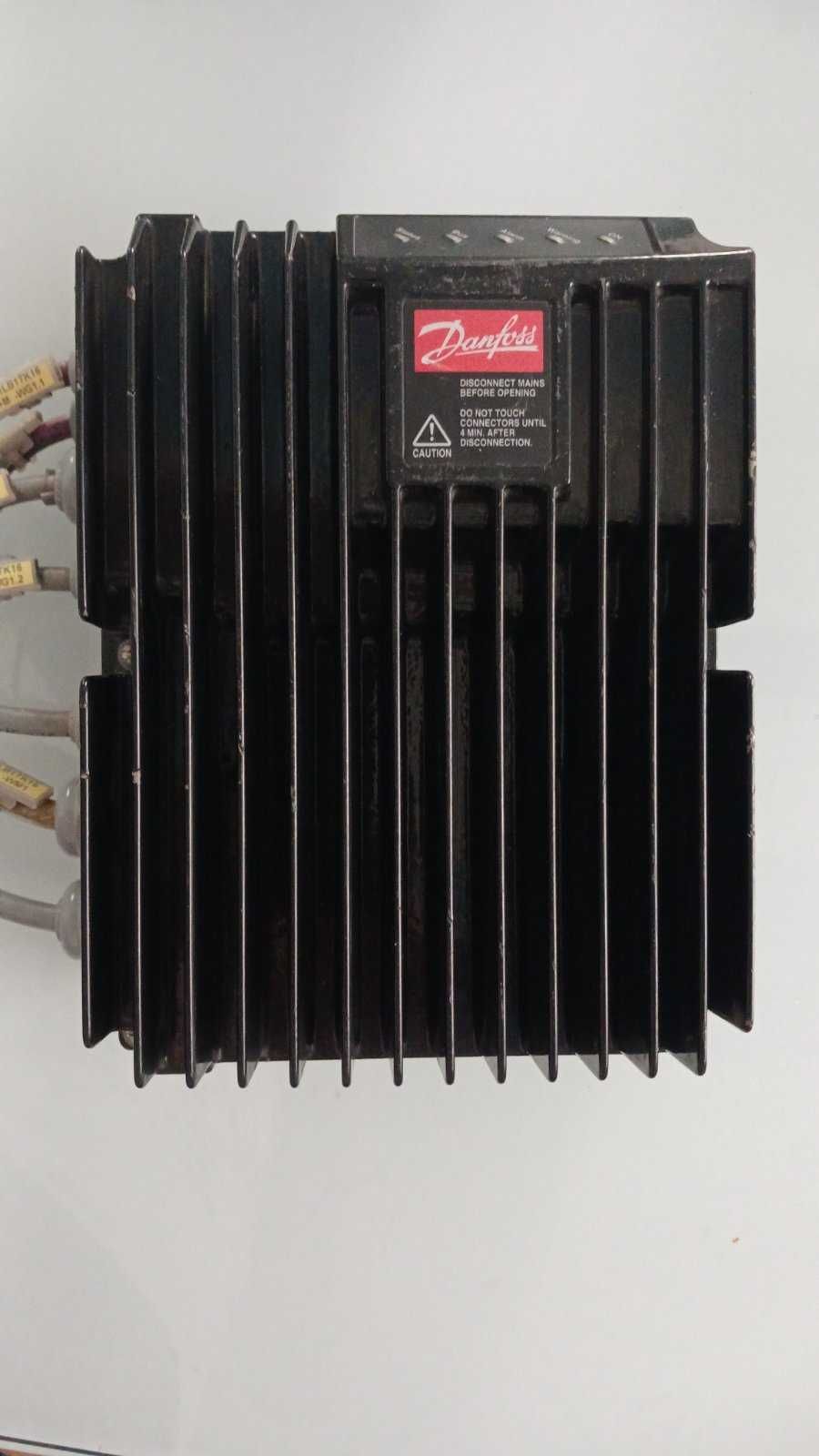 на залишках ПЧ VLT Danfoss FCD 307 IP66 (0.75 кВт 380B)