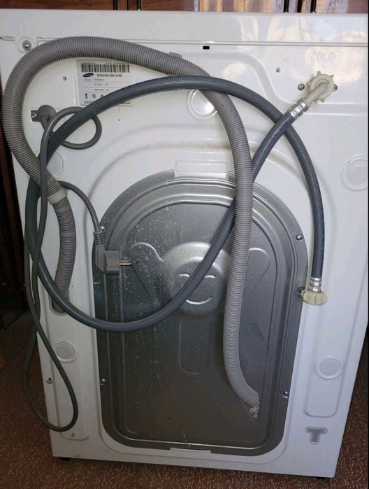 Пральна машина Samsung WF8590NMW, 6кг (б/у пару місяців)