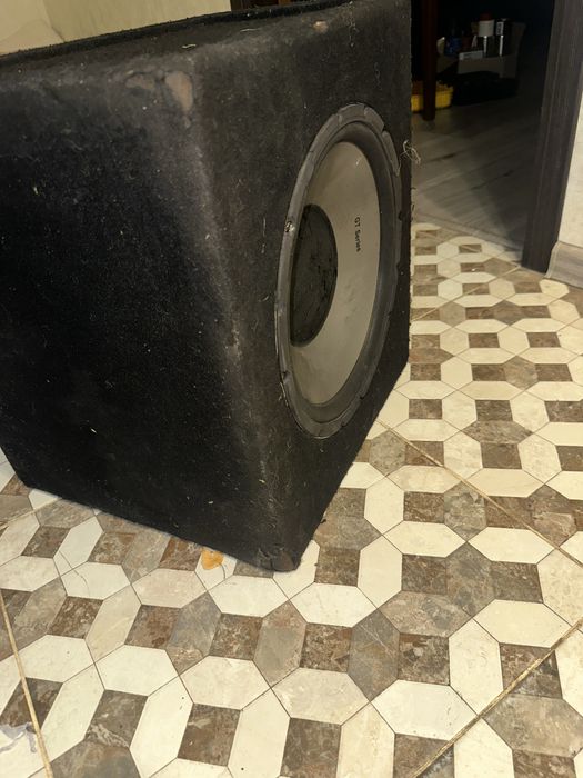 Продам савбуфер blaupunk