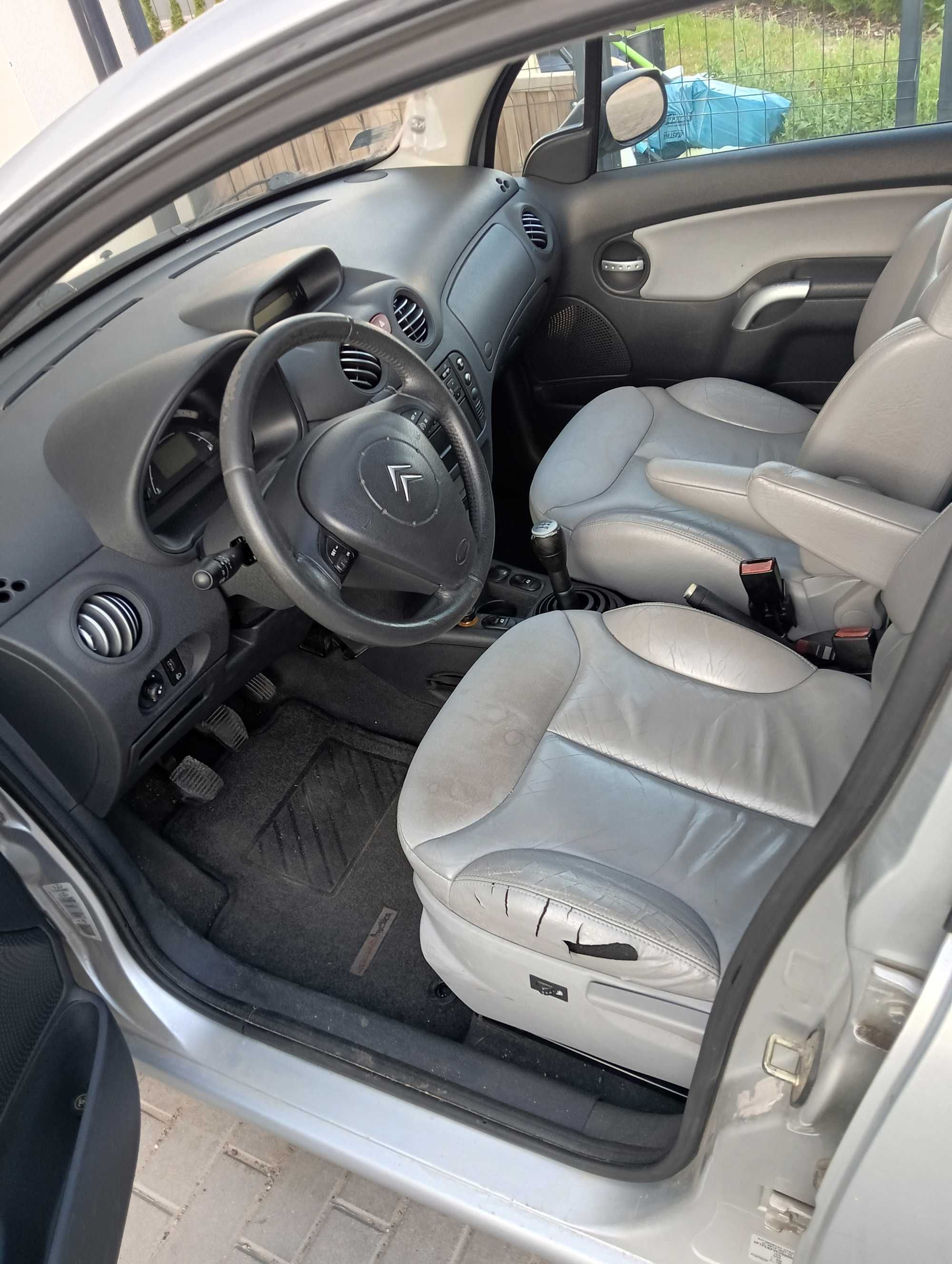 Citroen C3 1.4 2004r. Ważne opłaty. Uszkodzony.