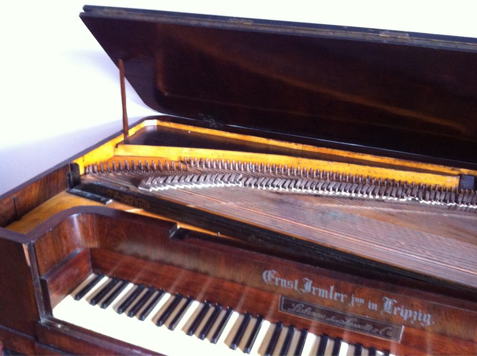 Piano Classico, antigo.