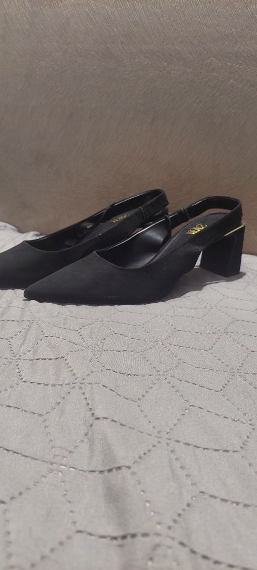 Туфлі / лодочки Zara 38 розмір