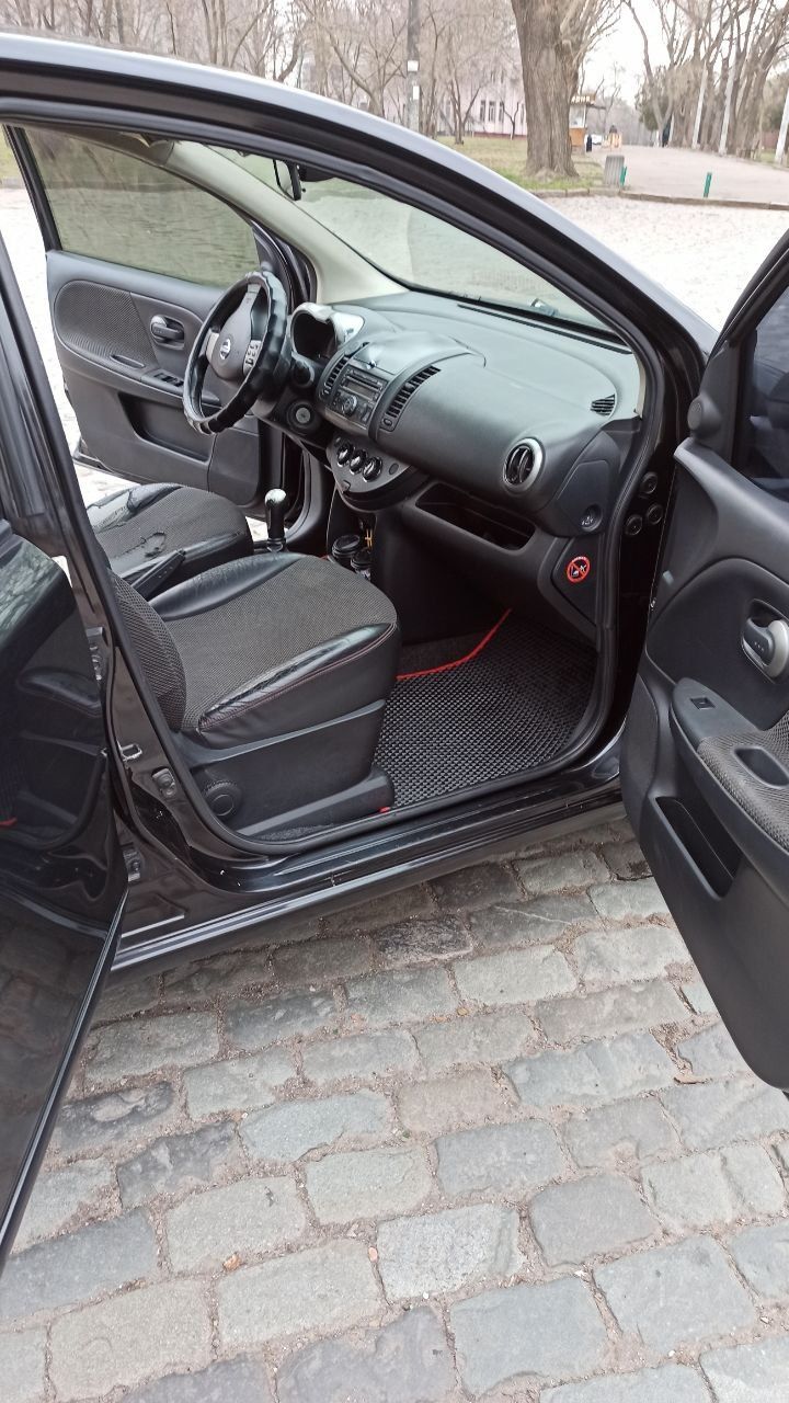 Nissan Note Ниссан Ноте 2008 г.