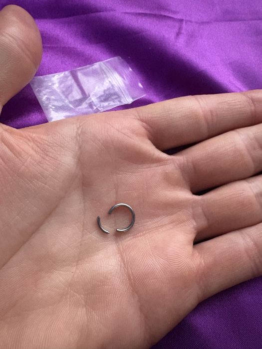 Украшения для крыла носа (пирсинг)