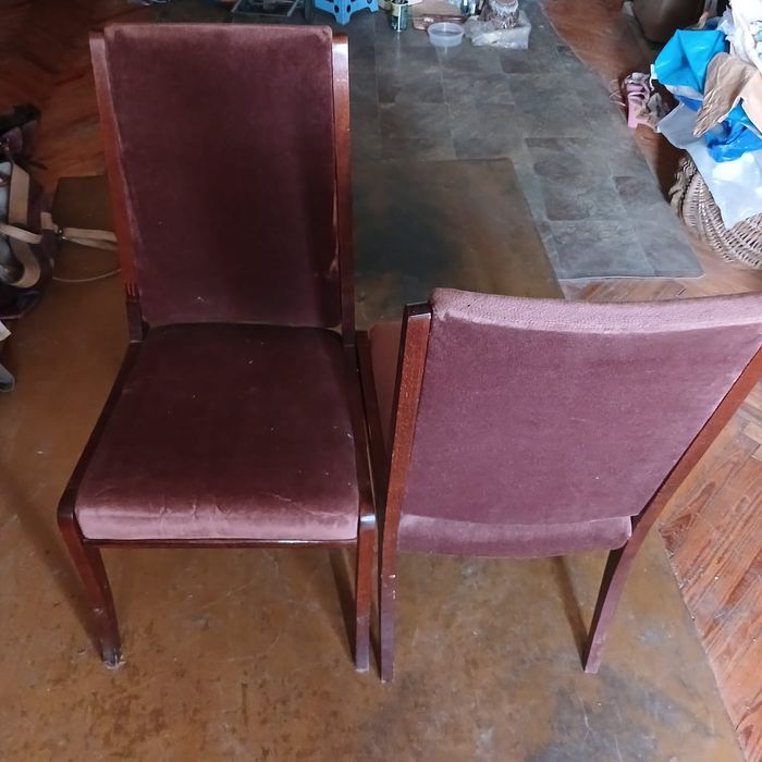 Мебель для дома. Стол-книжка и 4 мягких стула ,