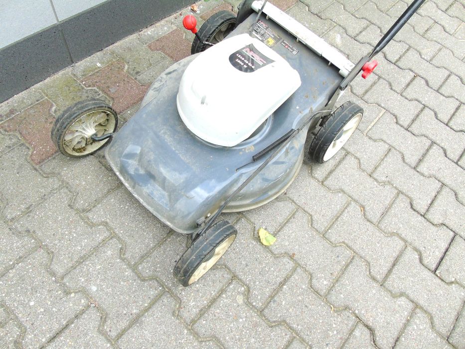 Kosiarka elektryczna NAC LE18-46-SI-G Lombard Żuromin Loombard