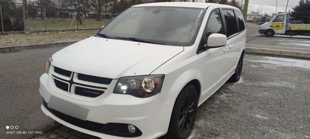 Dodge Grand Caravan Wersja GT. Grzana kierownica i grzane fotele!